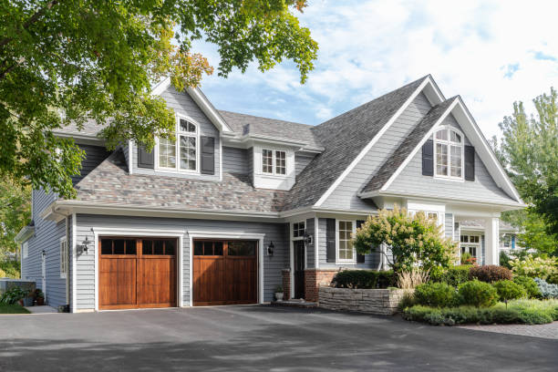 Best Commercial Roofing Services  in Staples, CT